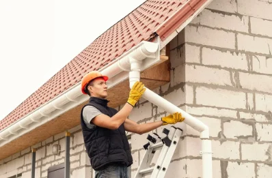 Pose et remplacement de gouttières à Watten